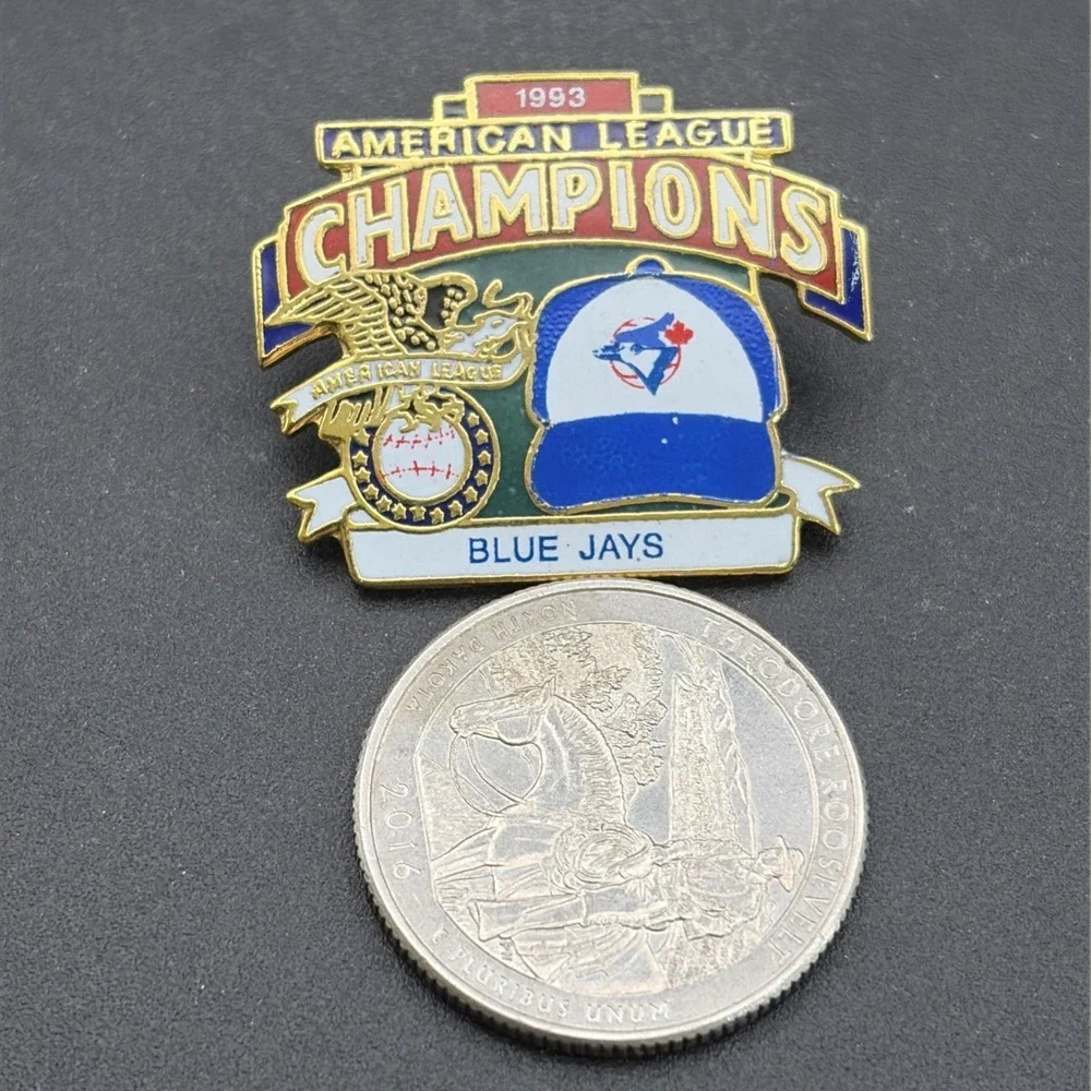 MLB Baseball 1993 Toronto Blue Jays American League Champions Lapel Hat‎ Pin